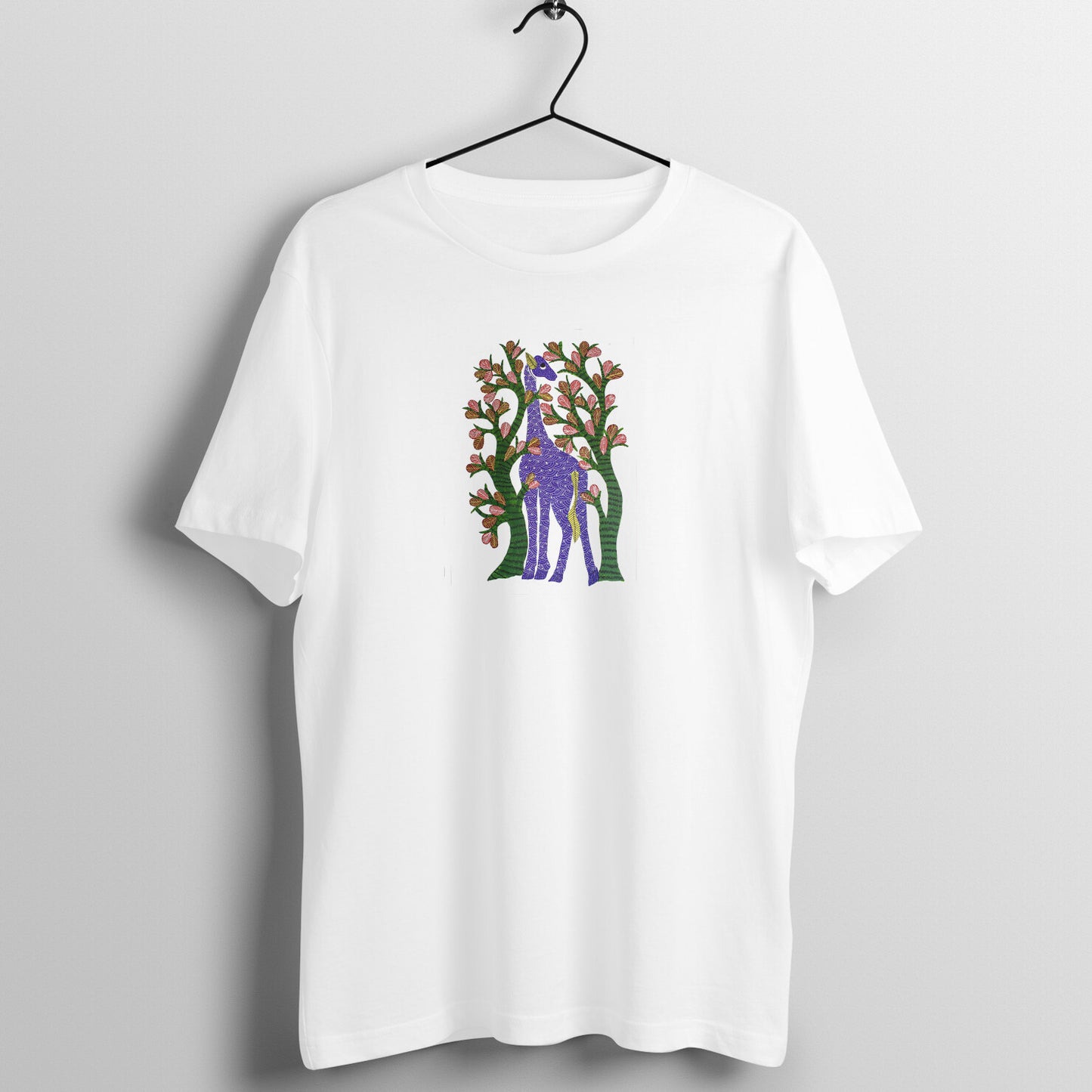Gond Painting D5: Giraffe: Unisex T-shirt
