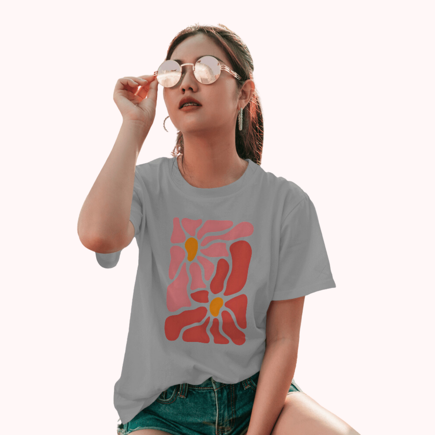 Trending Art D14: Women T-Shirt