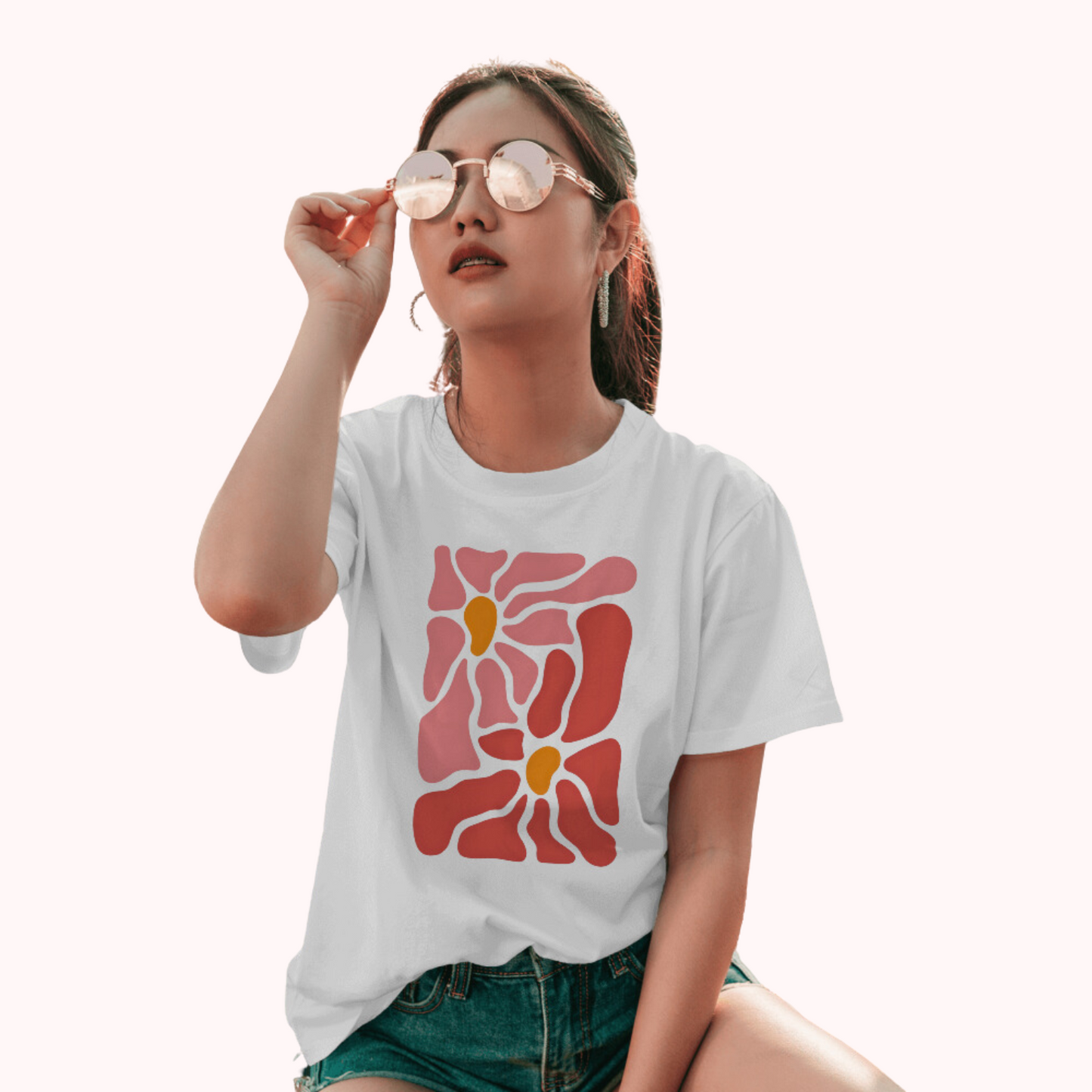 Trending Art D14: Women T-Shirt