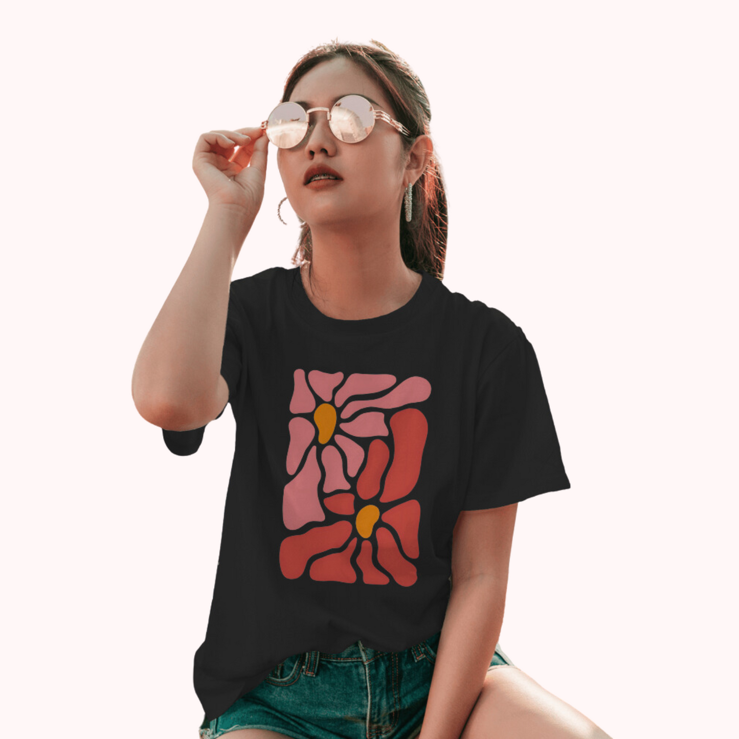 Trending Art D14: Women T-Shirt