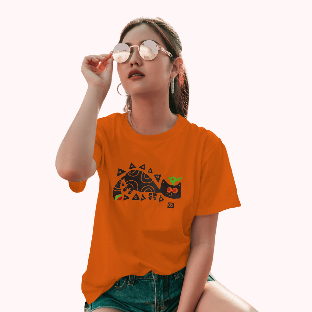 Trending Bengal Art D2: BirdOnCat: Women T-Shirt