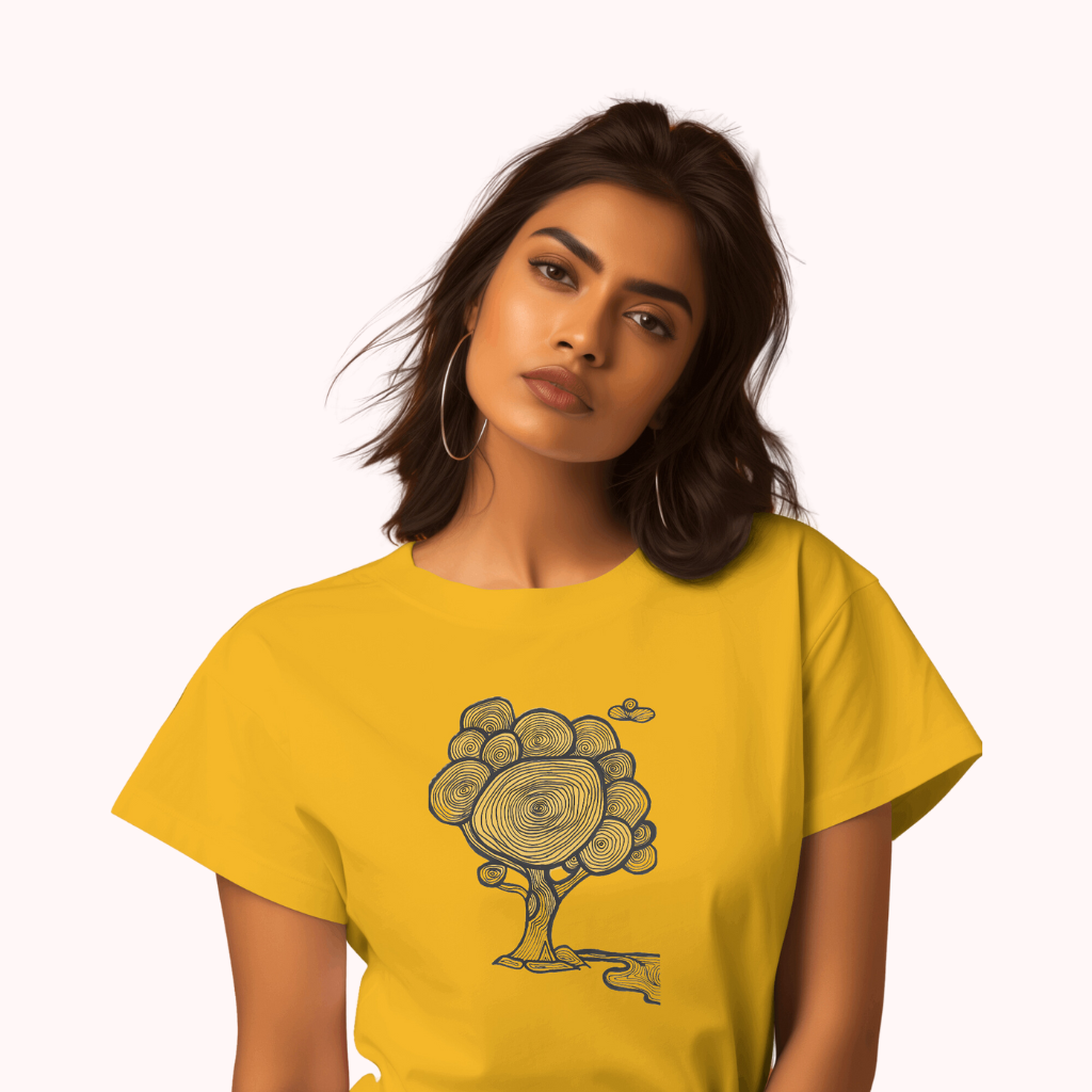 Trending Art D10: Line Tree: Women T-Shirt