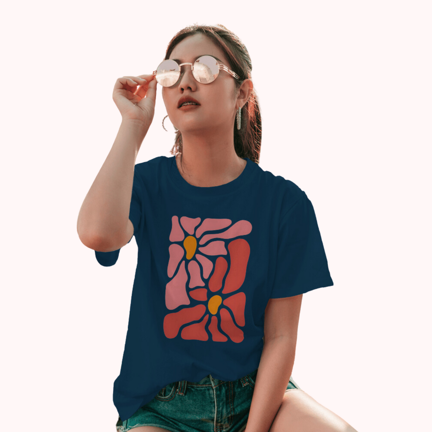 Trending Art D14: Women T-Shirt