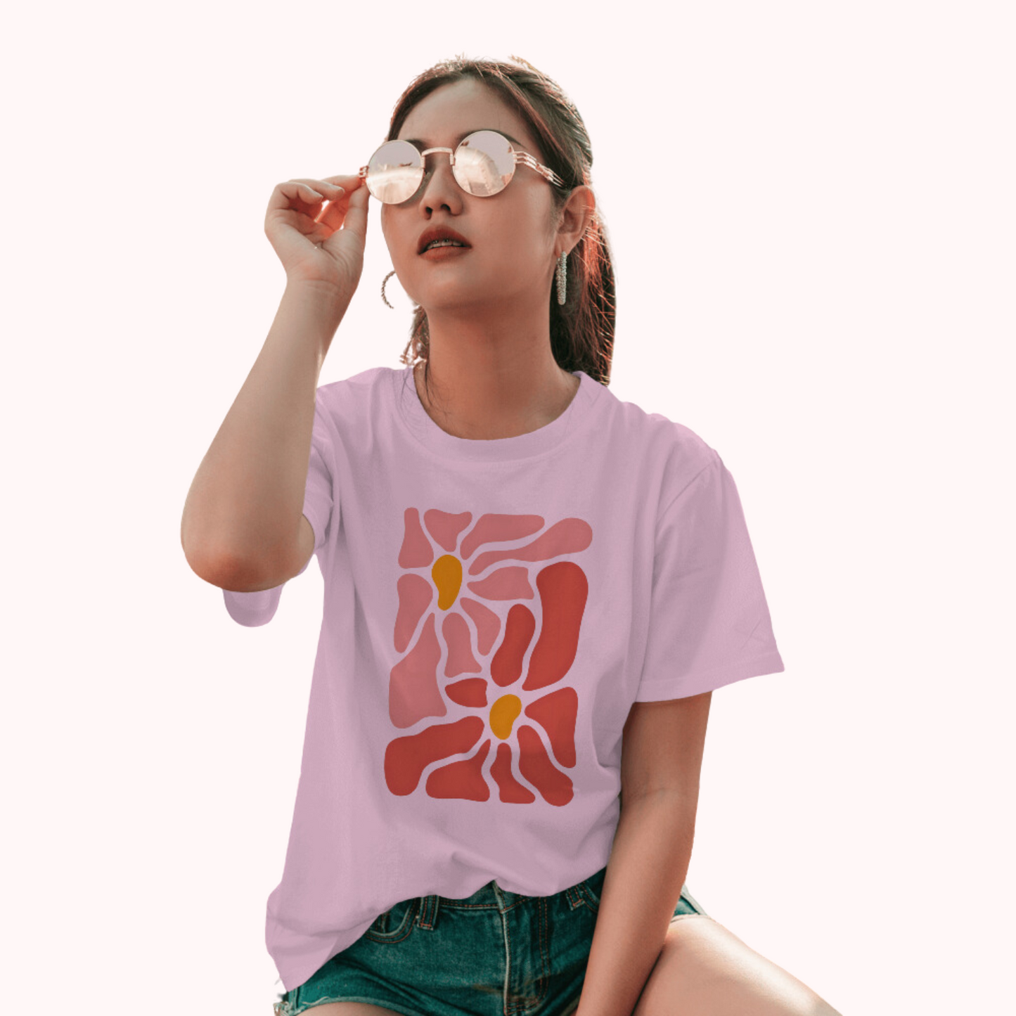 Trending Art D14: Women T-Shirt