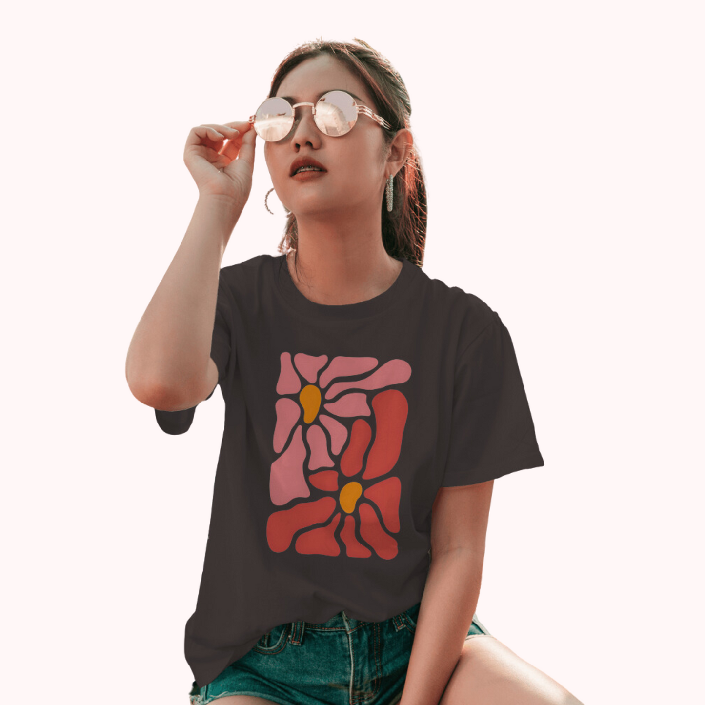 Trending Art D14: Women T-Shirt